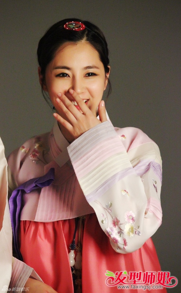 <em>韩国女演员</em>韩彩雅个人资料 韩彩雅整容前后/郑