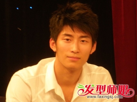 男<em>演员</em>窦骁个人资料 窦骁<em>周冬雨</em>/胸毛/电影/肌肉