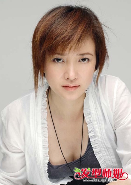 <em>女演员何晴</em>个人资料+何晴现任老公邓育坤/图片