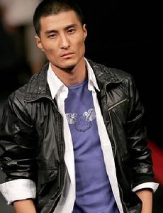 TWlycm9yc19FZGdl_胡兵的身高图片_胡兵pk高以翔身高图,胡兵胡歌身高 ...