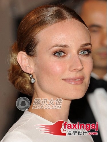 小温馨明星发型教你~年代的怀旧感