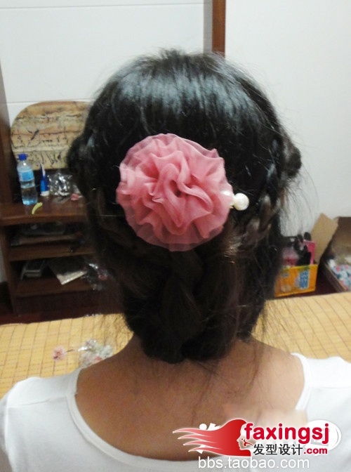 Լᷢ~д 2012պ