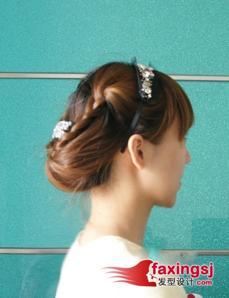 е 2012·~