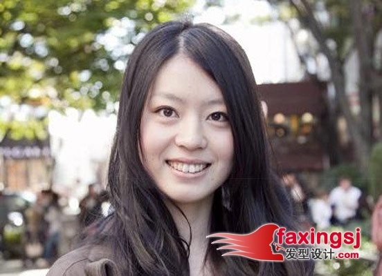 亮点日本发型 2014年发少女生新发型~浪漫侧边花