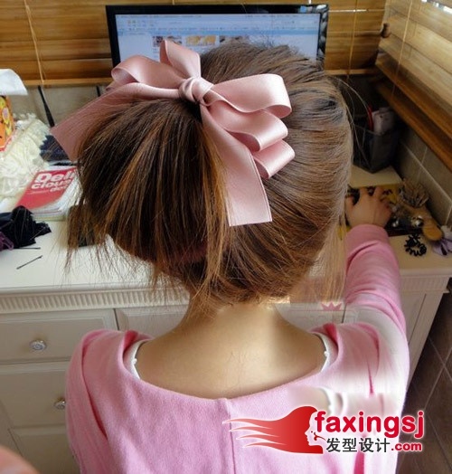 今年比较流行的发型 2014年女人最新款发型~无与伦比