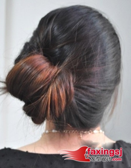 今年比较流行的发型 2014年女人最新款发型~无与伦比