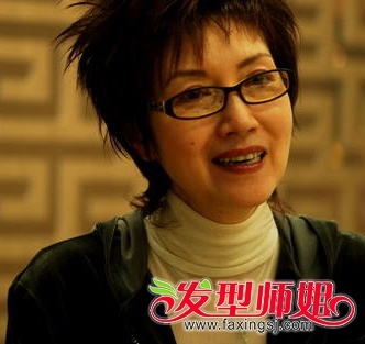 谢雪心老公郑少秋粤曲谢雪心黄圣依老公结婚的照片
