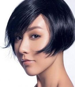 流行短发卷发发型　OL们要注意了