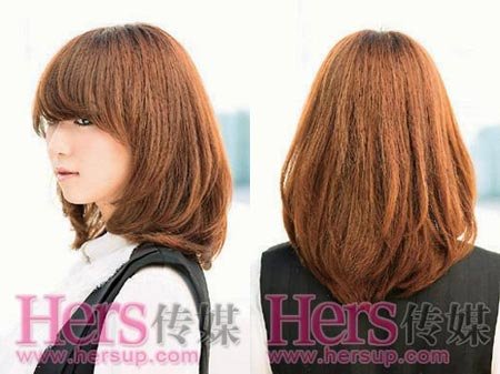 女生浪漫新年 流行卷发发型人气中长发发型