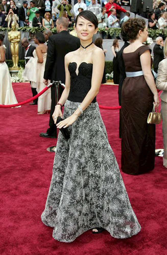 新年扮靓长脸型适合的短发 女明星为美丽大战